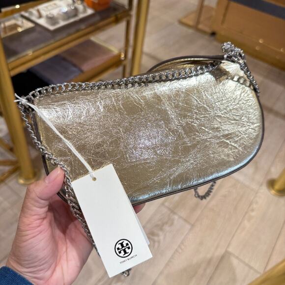 Tory Burch Chelsea Pebbled Leather Crossbody 153567 - Picture 2 of 5